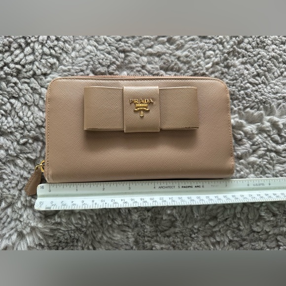 Prada Bow Long Wallet - Picture 1 of 5